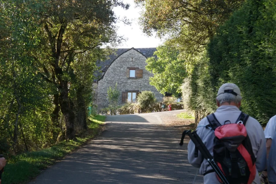 le village de Changefège, toitures en coque de bateau